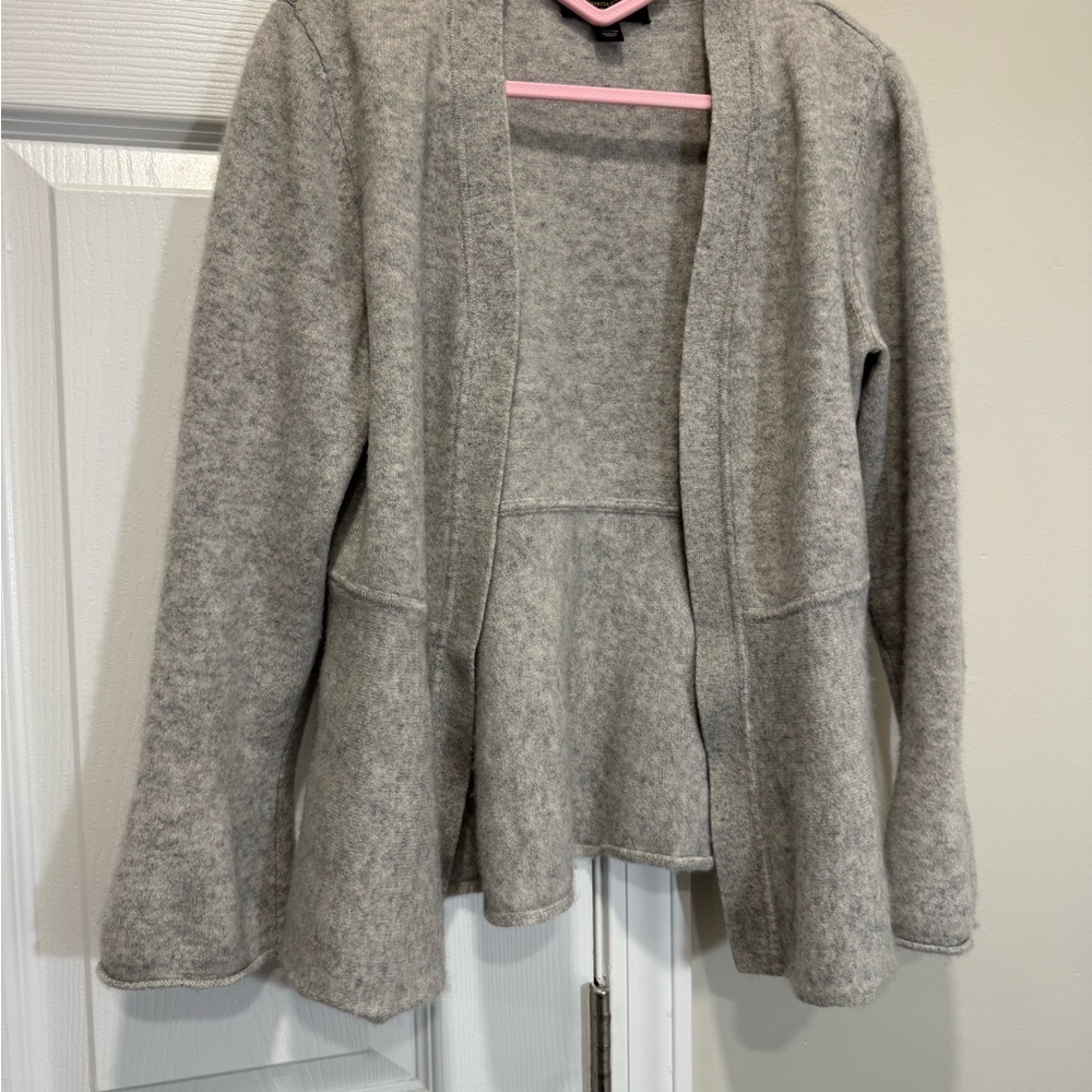 Charter Club Cashmere Sweater
Womens Medium Open Front Cardigan
Luxury Soft